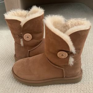 UGG Bailey Button Il